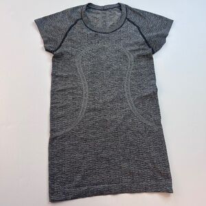 Lululemon Dry Fit athletic shirt size 4